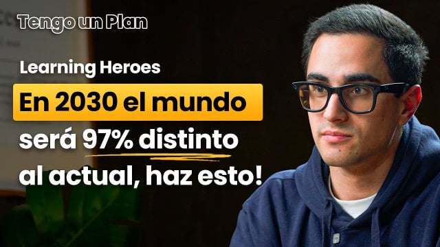 Javier Sáez en un podcast