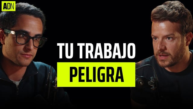 Javier Sáez en un podcast